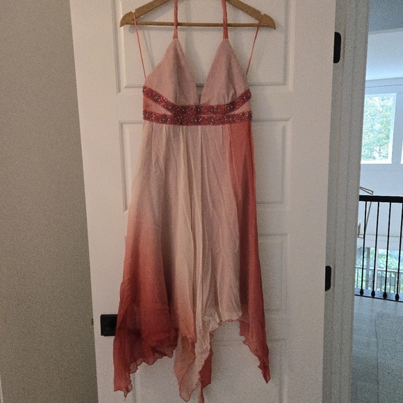 Express Pink Red Ombre Beaded Handkerchief Hem Halter Dress Size 6 Y2K Vintage - Picture 1 of 7